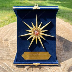 لوح تقدیر مذهبی برجسته