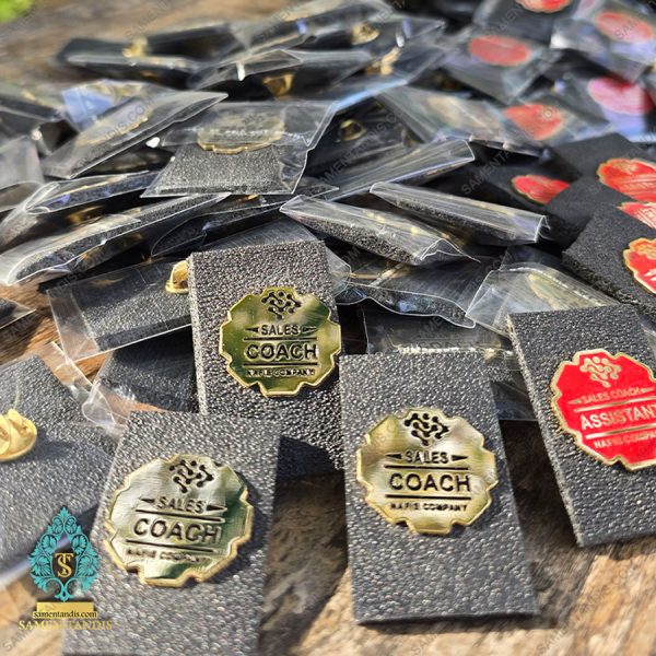 نشان سینه کد B101105